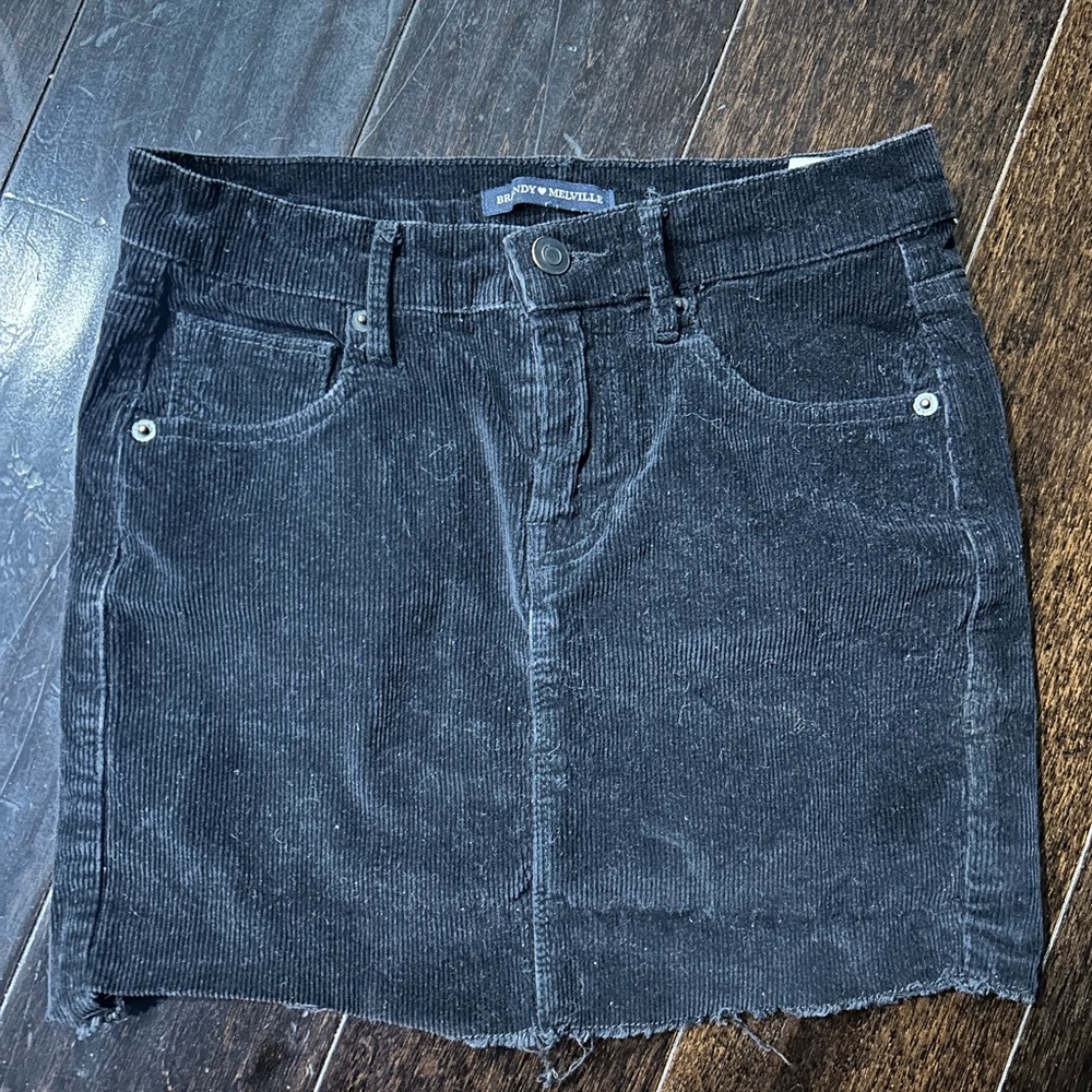 Brandy Melville Black Corduroy
Mini Skirt S XS distressed hem 13” stretchy y2k